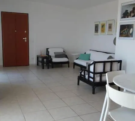 Aparment With Sea View La Casa Gialla