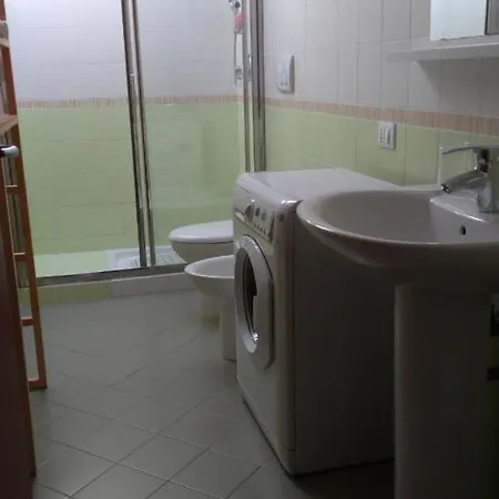 Aparment With Sea View La Casa Gialla