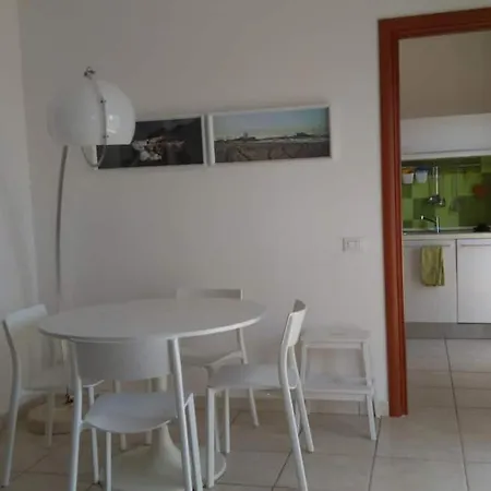 Дом отдыха Aparment With Sea View La Casa Gialla
